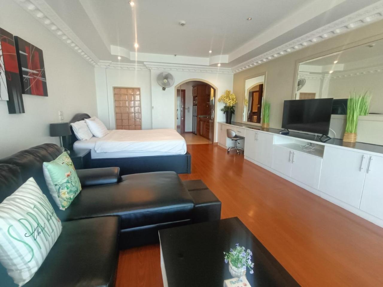 View Talay 6 By Honey Appartement