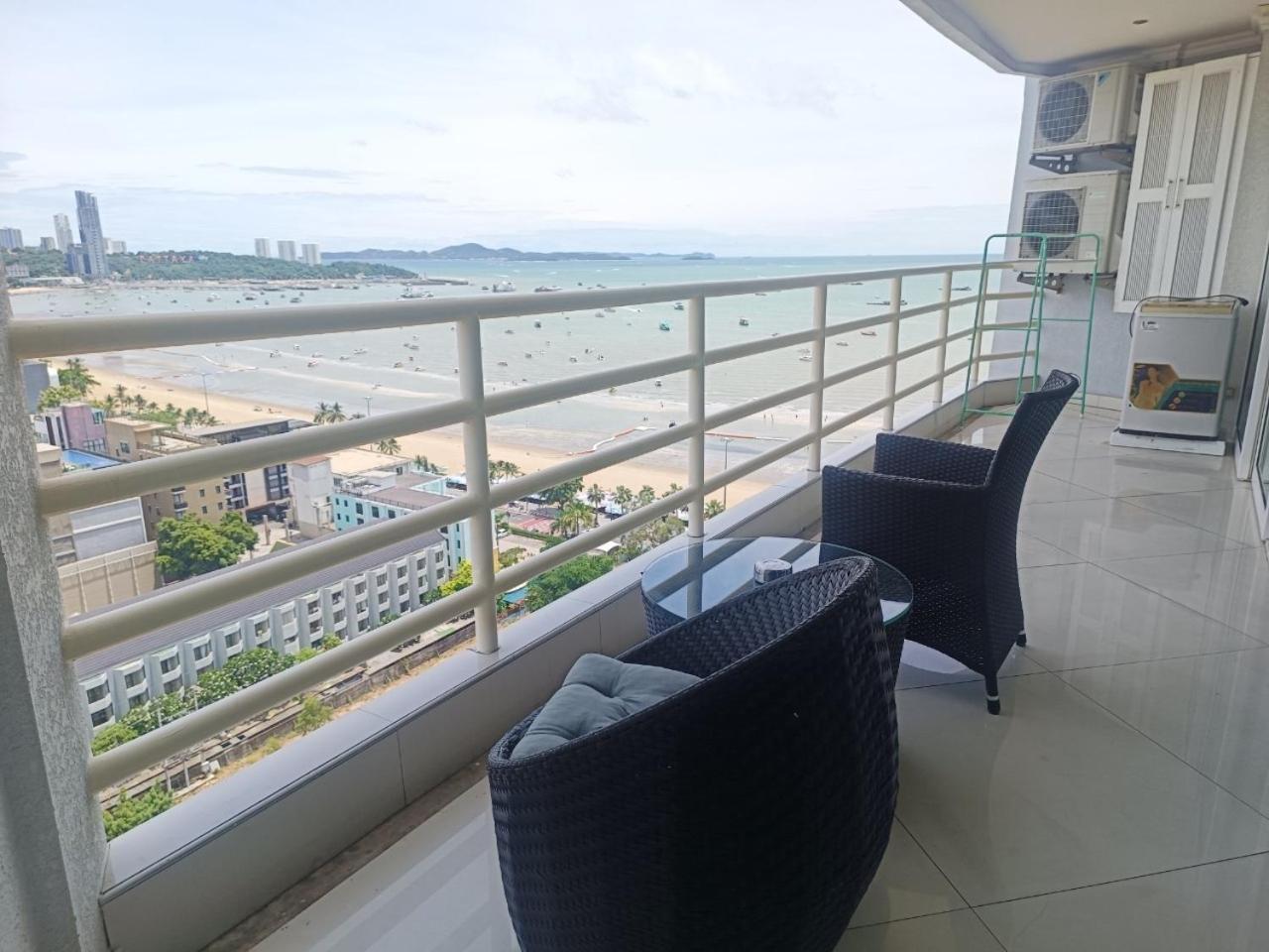 View Talay 6 By Honey Appartement *