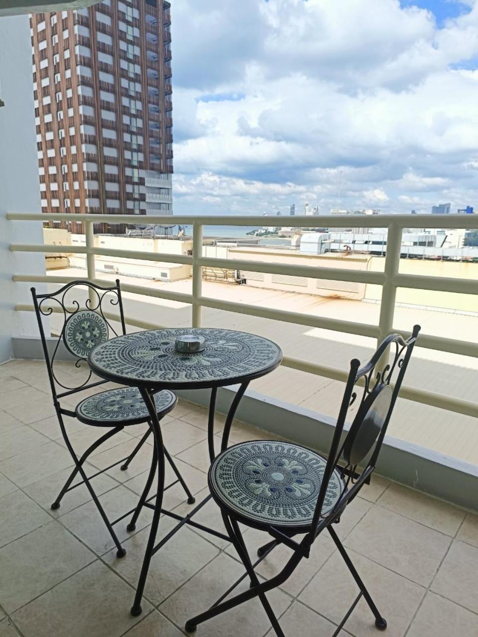 View Talay 6 By Honey Appartement *