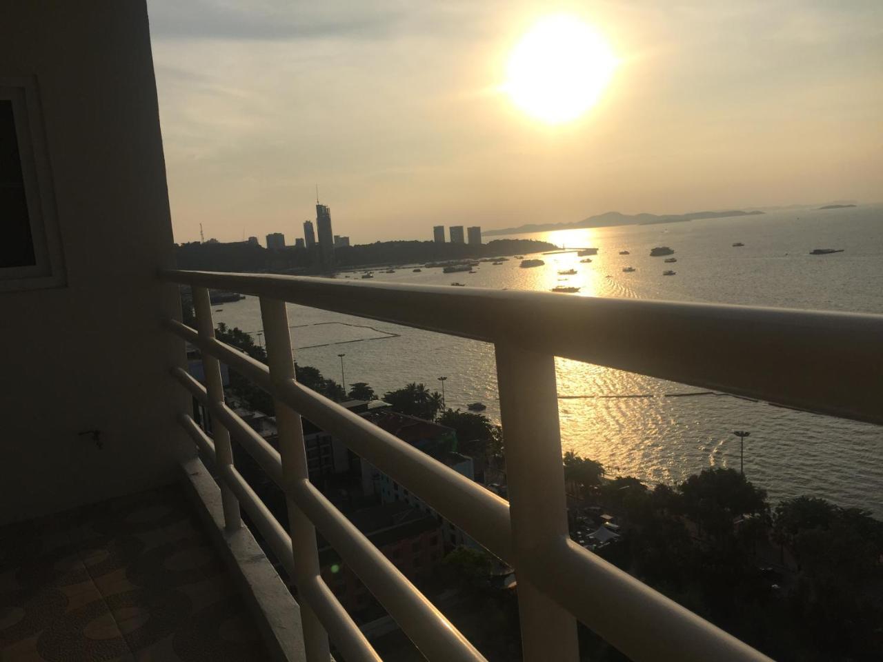 View Talay 6 By Honey Appartement *
